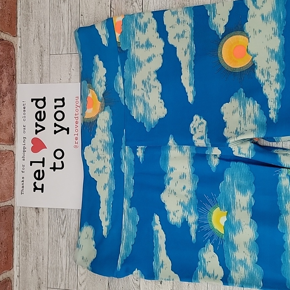 LuLaRoe Tall and Curvy Leggings - Partly Cloudy